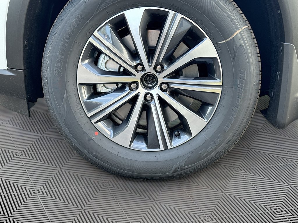 Used 2027 INFINITI QX60 Pure w/ Cargo Package FWD image 34