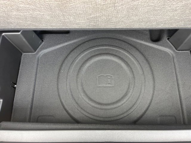 Used 2022 Chevrolet Equinox RS w/ LPO, Floor Liner Package image 44