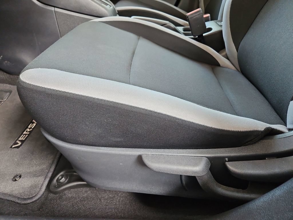 Used 2025 Nissan Versa S FWD image 22