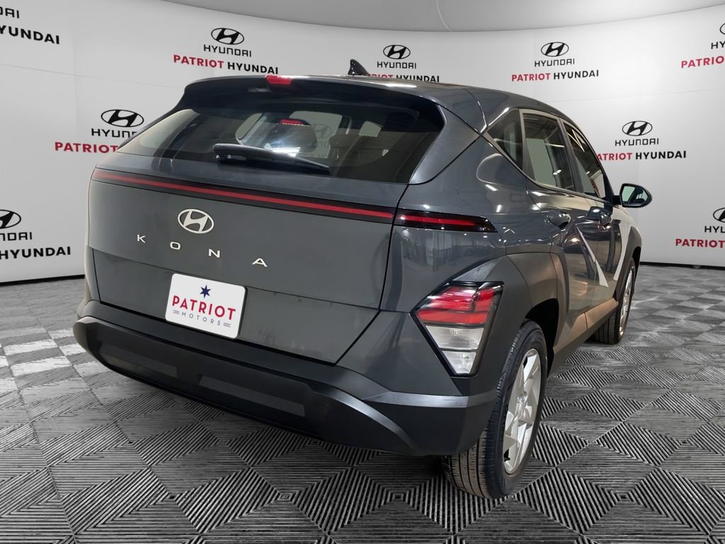 Certified 2024 Hyundai Kona SE image 4