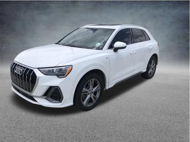 Used 2020 Audi Q3 2.0T Premium w/ Convenience Package AWD/4WD image 8