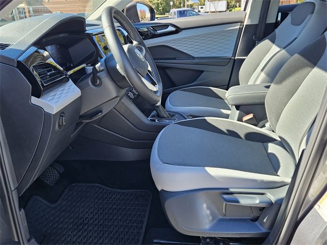 Used 2024 Volkswagen Taos S image 5