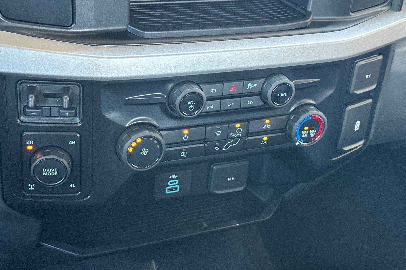 New 2026 Ford F250 XL w/ STX Appearance Package image 19