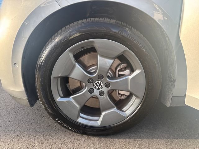 Used 2025 Volkswagen ID. Buzz 1st Edition image 24