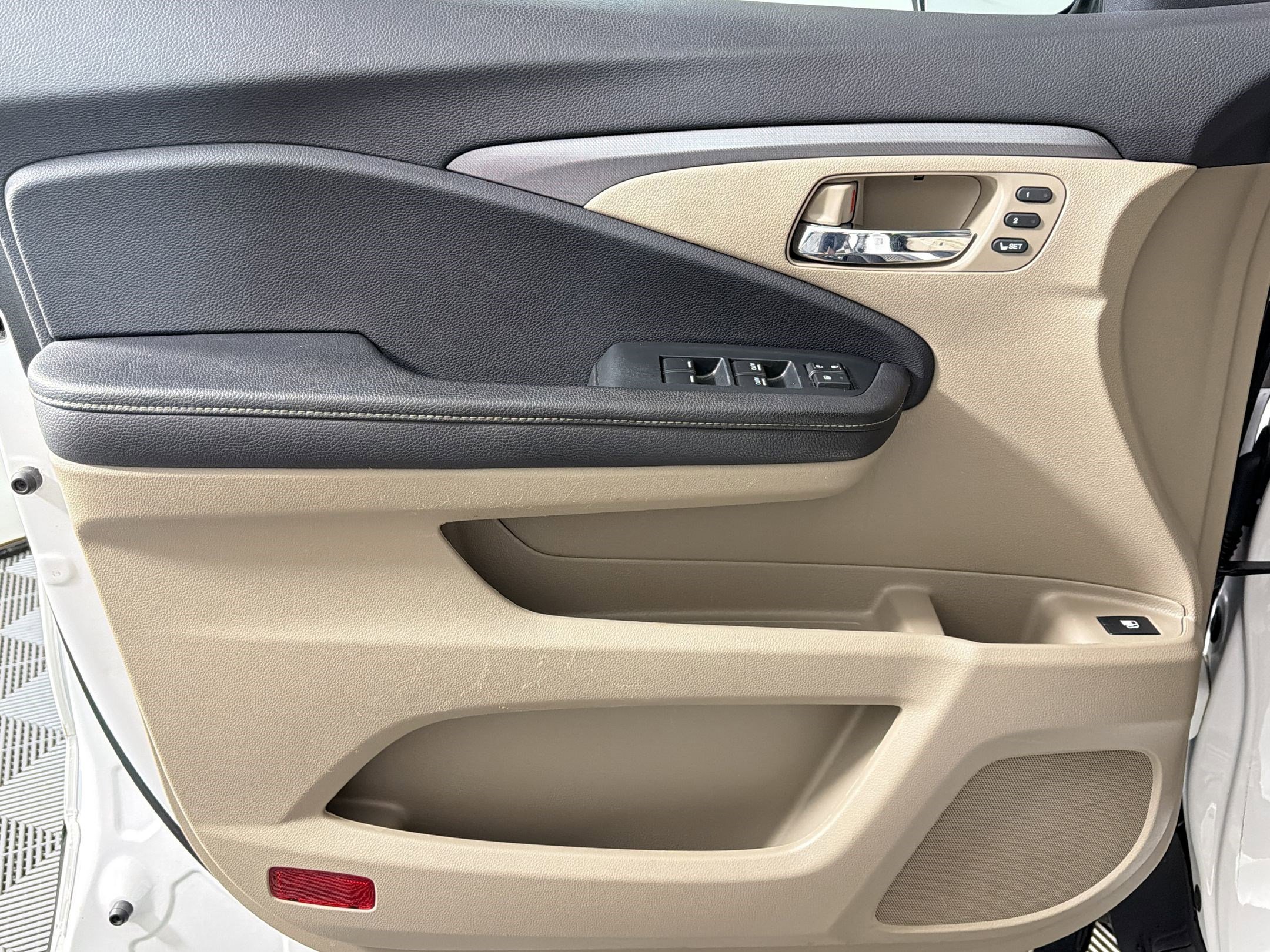 Used 2023 Honda Ridgeline RTL image 11