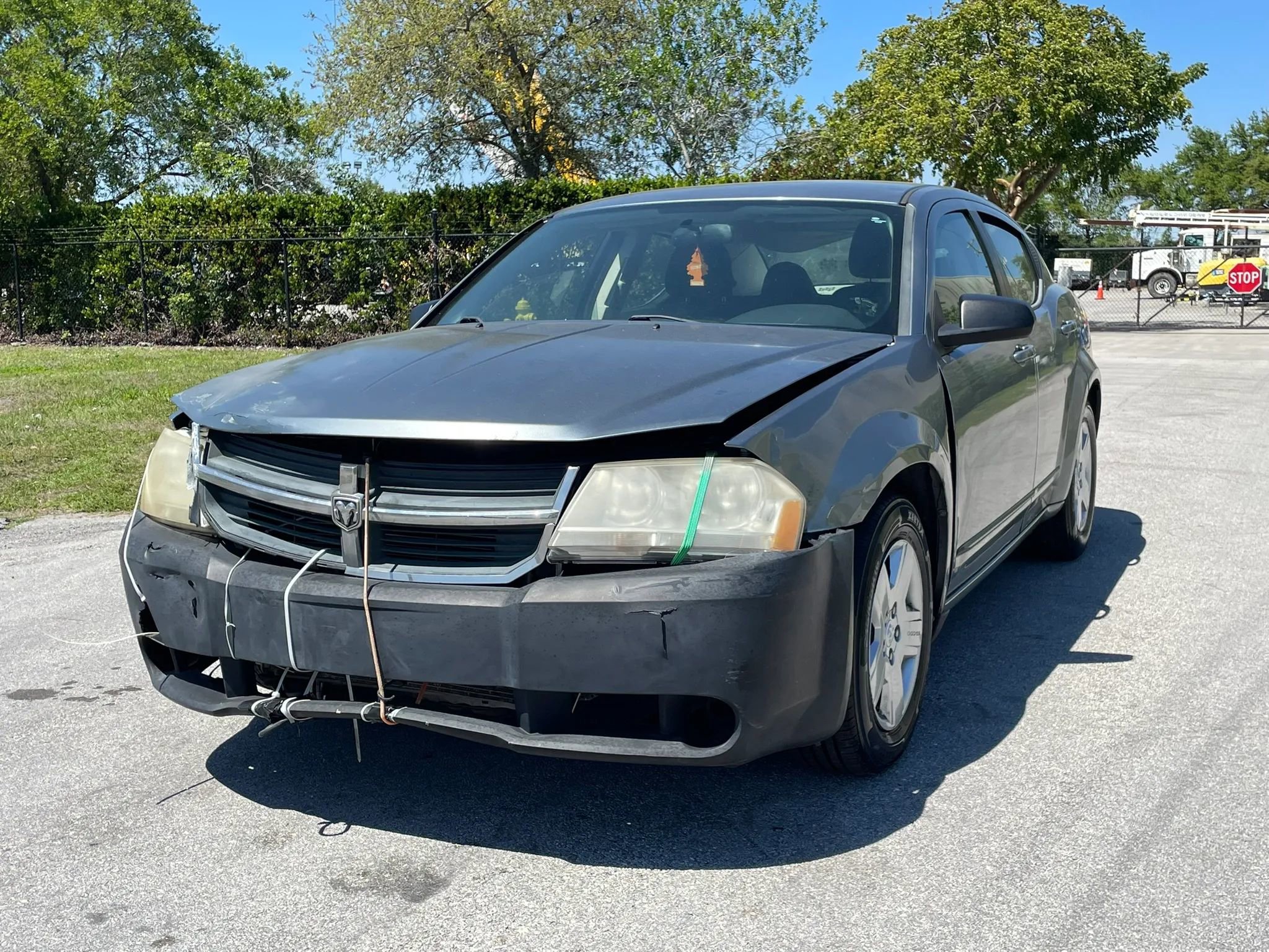 Used 2010 Dodge Avenger SXT FWD image 3