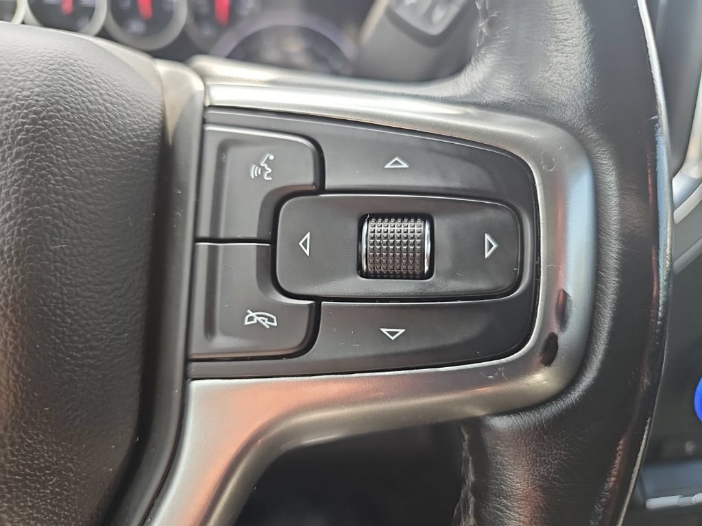Used 2021 Chevrolet Silverado 1500 LT AWD/4WD image 28