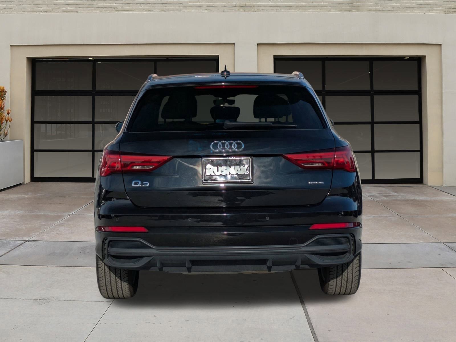 Used 2023 Audi Q3 2.0T Premium w/ Convenience Package image 5