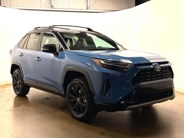Used 2024 Toyota RAV4 XSE w/ Weather Package AWD/4WD image 31