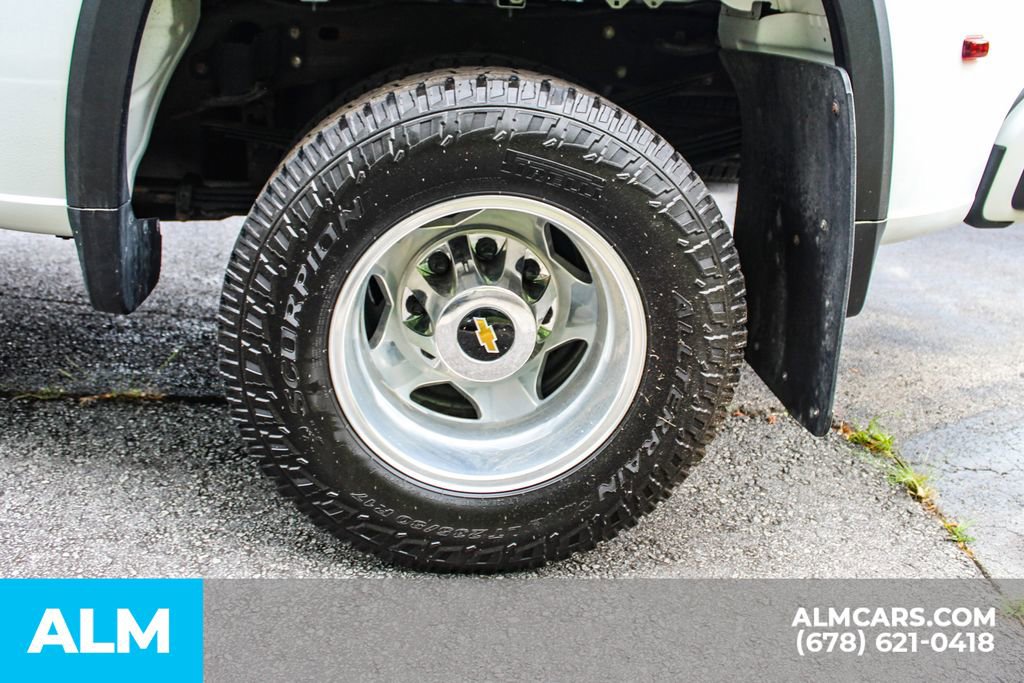 Used 2022 Chevrolet Silverado 3500 High Country w/ Technology Package AWD/4WD image 10