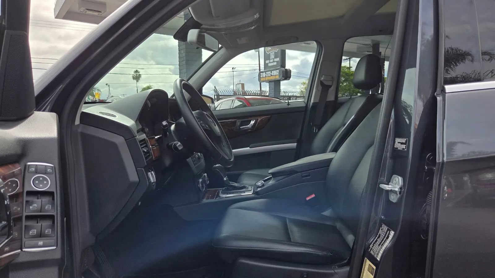 Used 2010 Mercedes-Benz GLK 350 2WD image 23