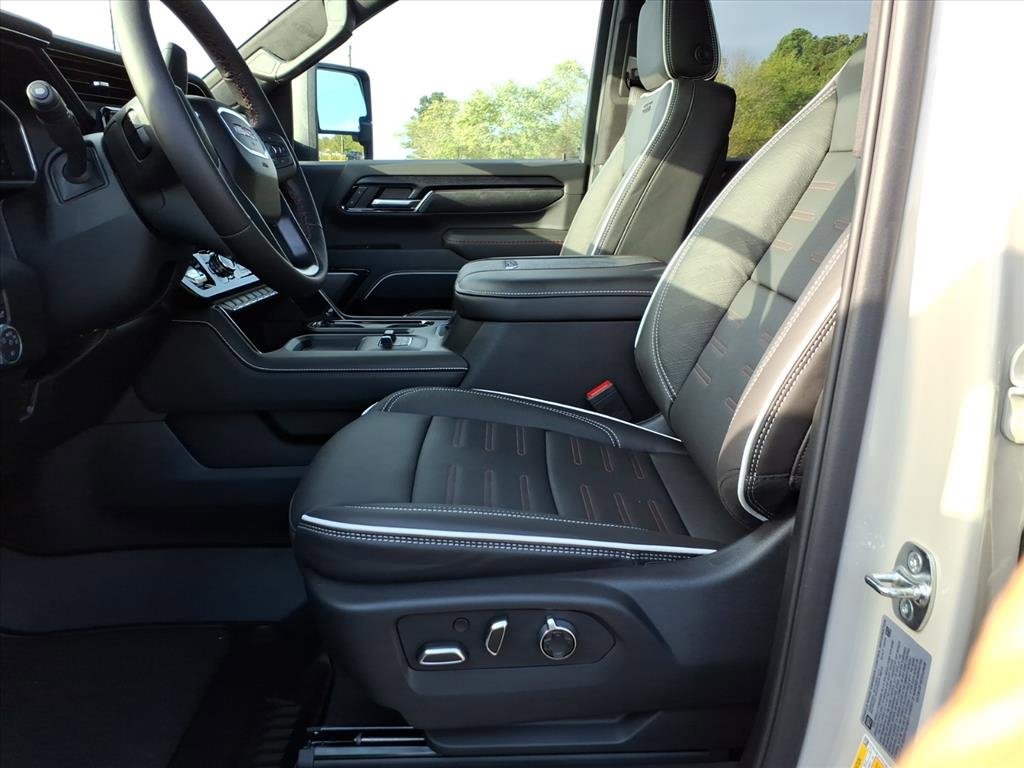 New 2026 GMC Sierra 2500 AT4X image 17