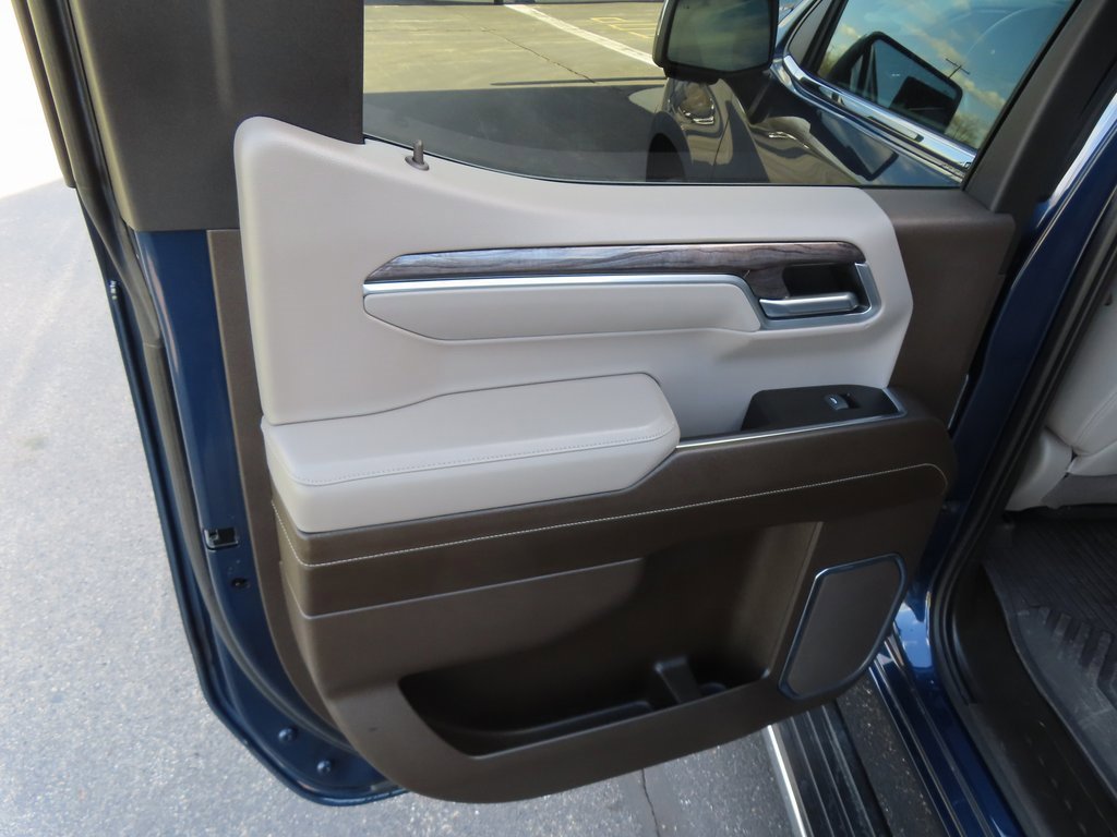 Used 2022 Chevrolet Silverado 1500 LTZ w/ LTZ Premium Package image 33