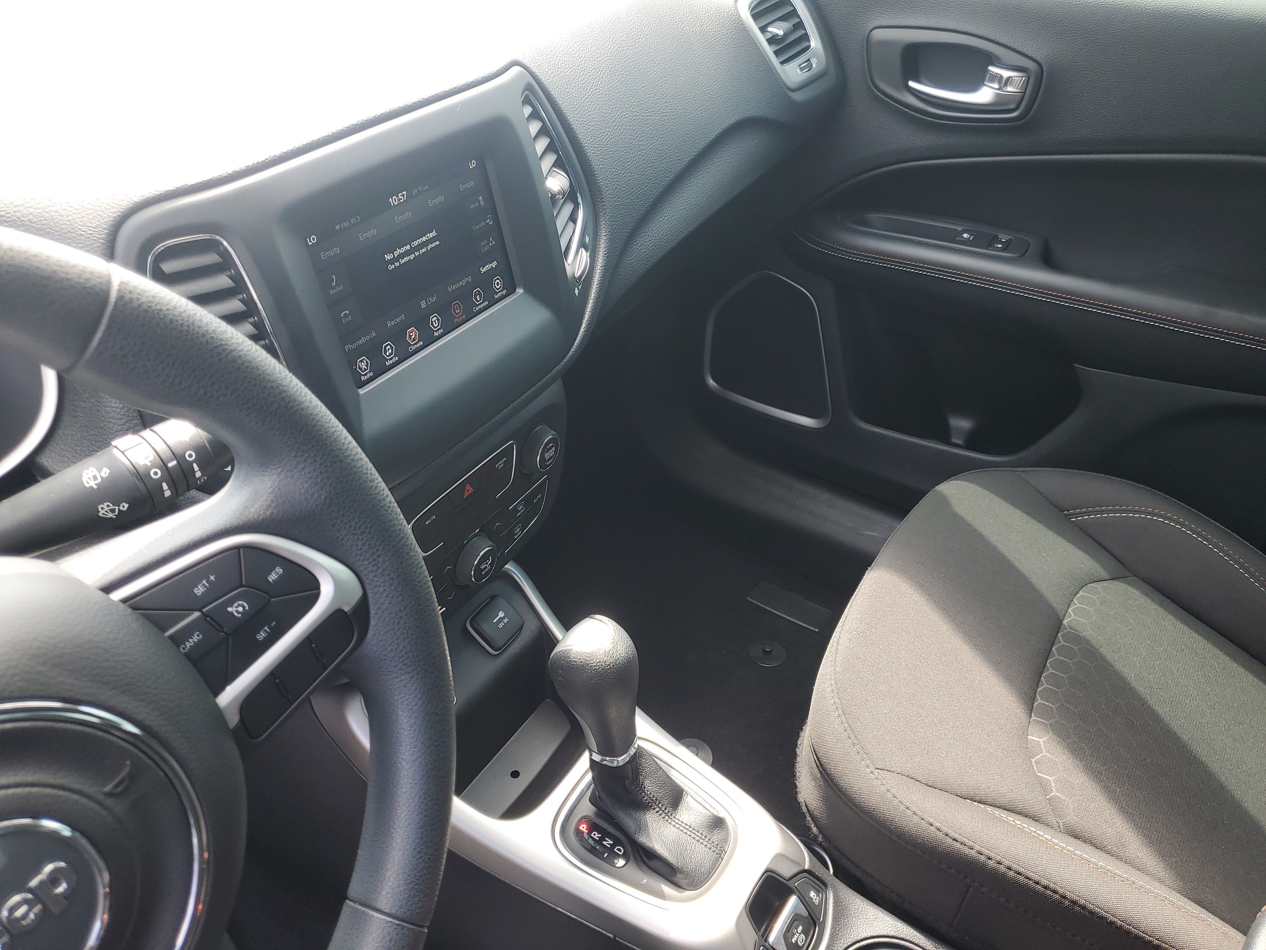 Used 2020 Jeep Compass Sport w/ Tech Group FWD image 19