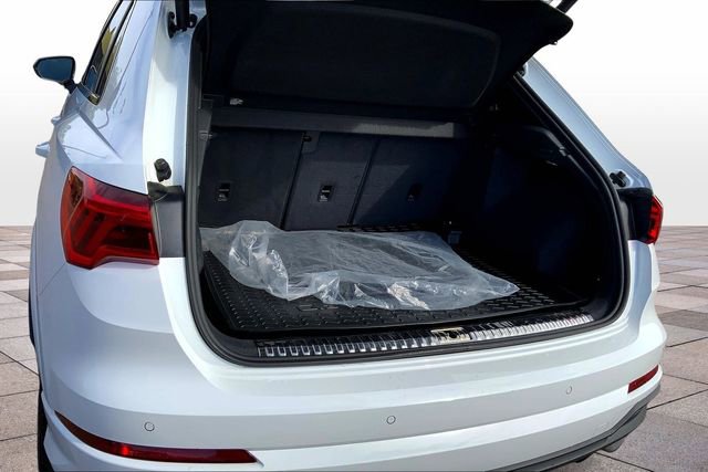 Certified 2025 Audi Q3 2.0T Premium w/ Convenience Package image 20