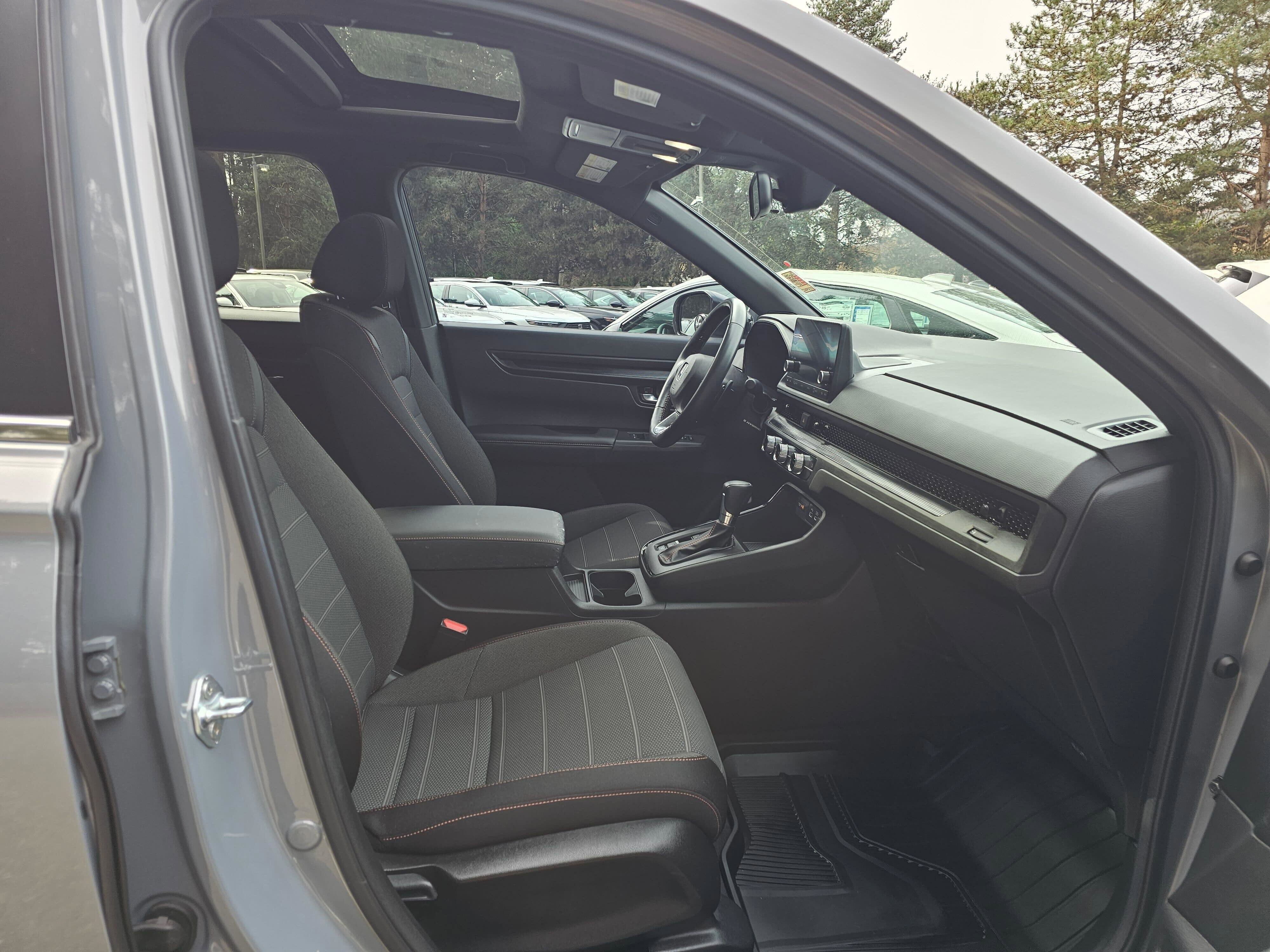 Used 2023 Honda CR-V Sport image 11