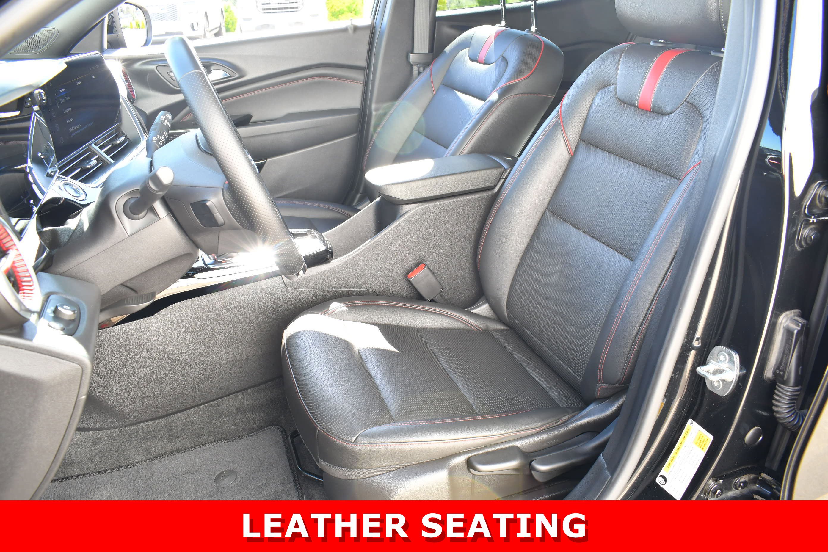 Used 2024 Chevrolet Trax RS w/ Driver Confidence Package image 21