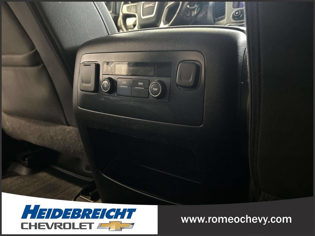 Used 2019 GMC Yukon SLE w/ Convenience Package AWD/4WD image 17