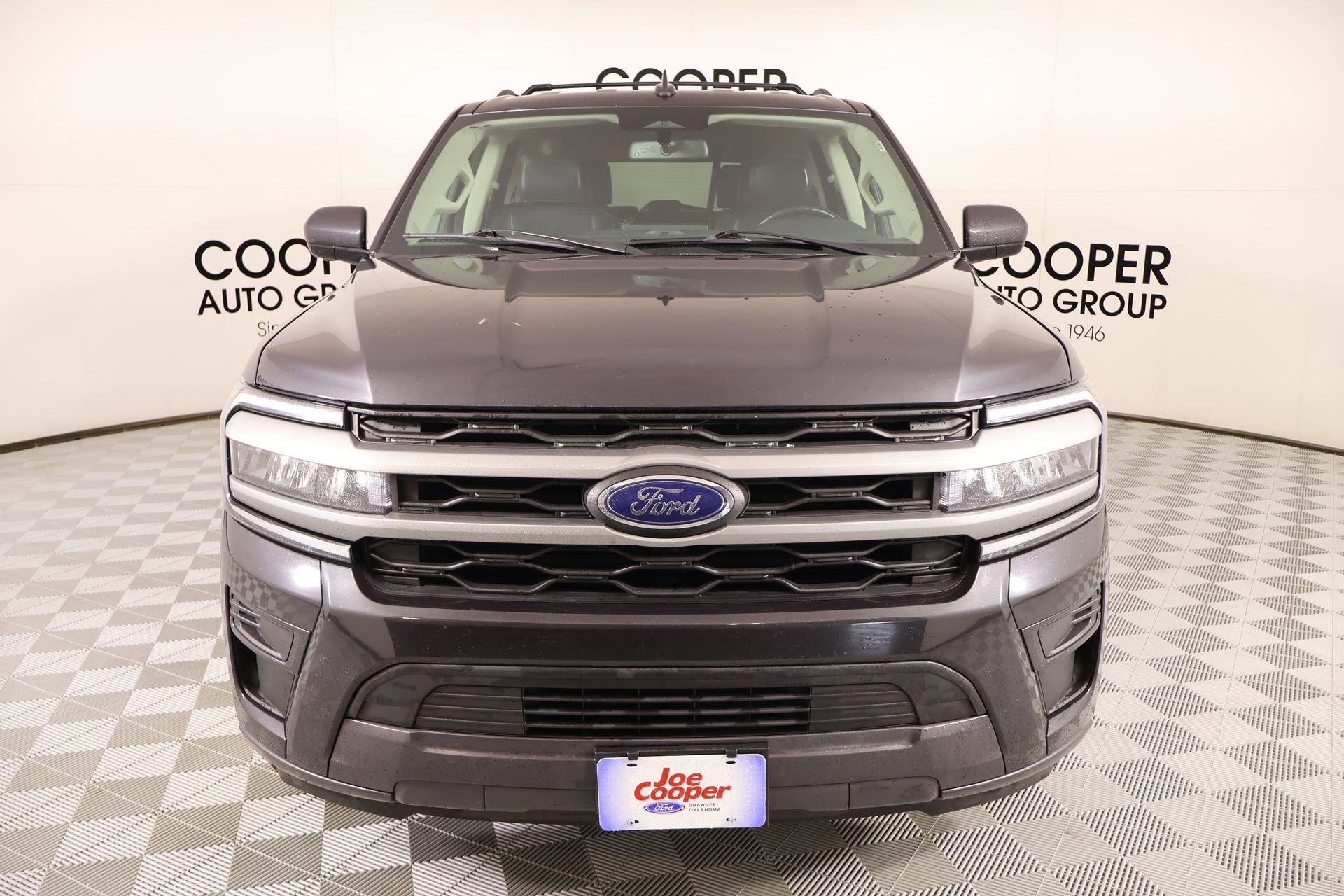 Used 2024 Ford Expedition Max XLT image 10