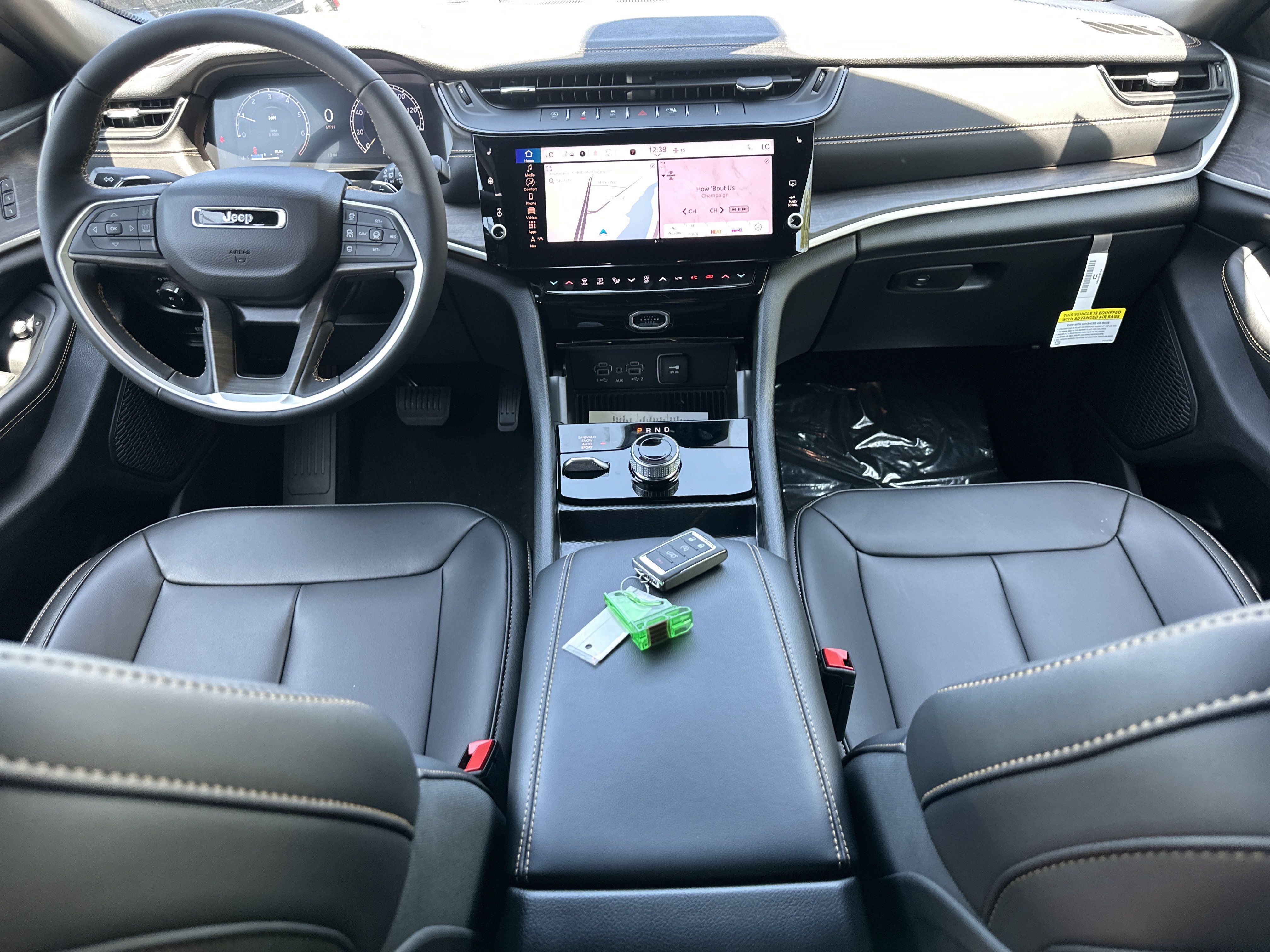 New 2026 Jeep Grand Cherokee L Limited AWD/4WD image 28