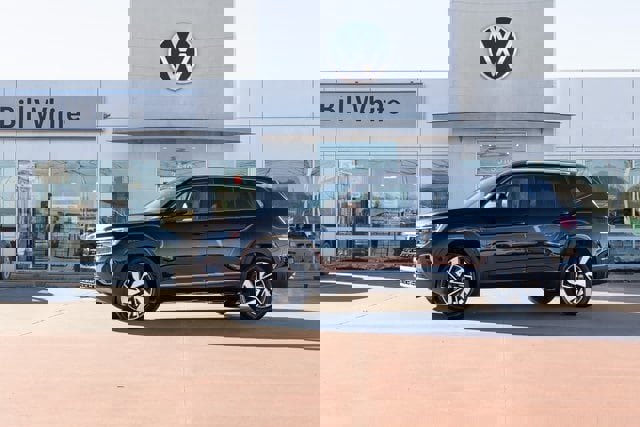 New 2025 Volkswagen Atlas SEL image 1