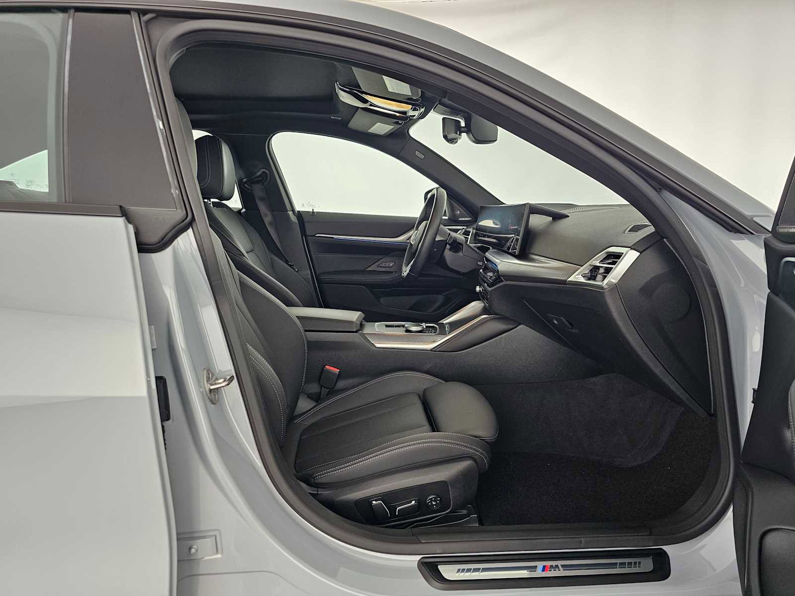 Used 2025 BMW i4 xDrive40i w/ M Sport Package image 10