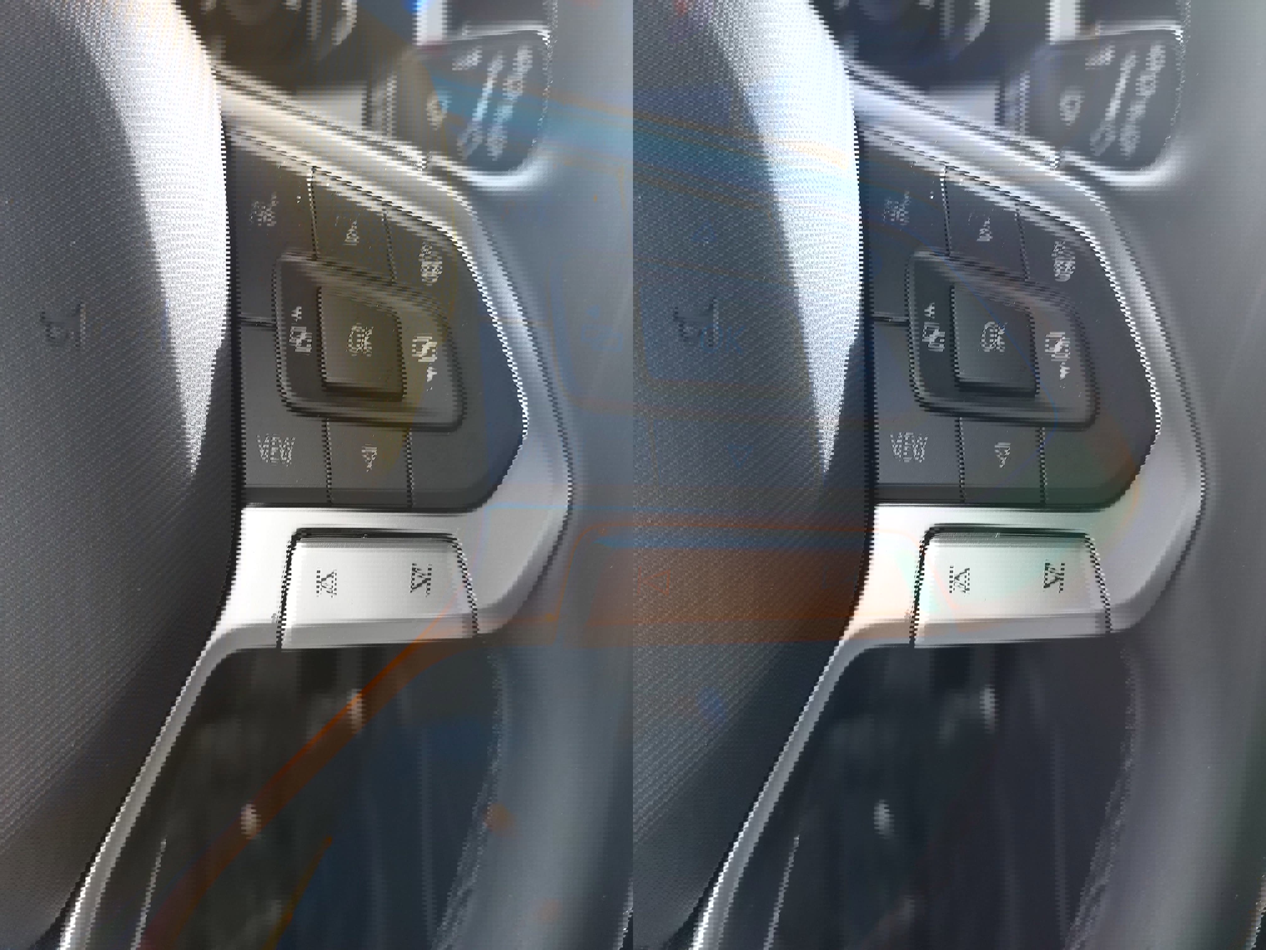 Used 2020 Volkswagen Atlas Cross Sport SEL image 20