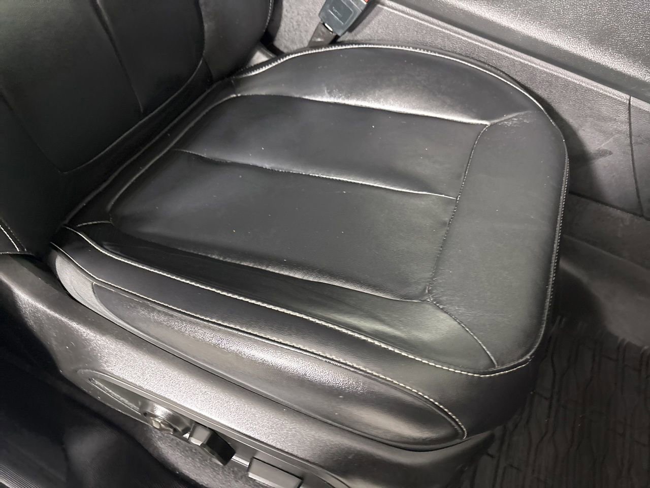 Used 2022 Jeep Grand Cherokee L Limited image 33