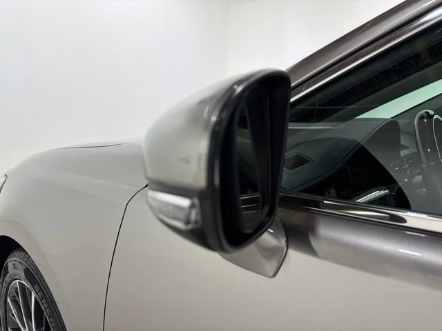 Used 2017 Lexus ES 350 w/ Luxury Package FWD image 9