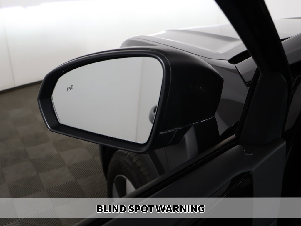 Used 2025 Volkswagen Taos S image 4