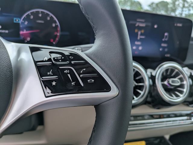 New 2026 Mercedes-Benz GLB 250 image 28