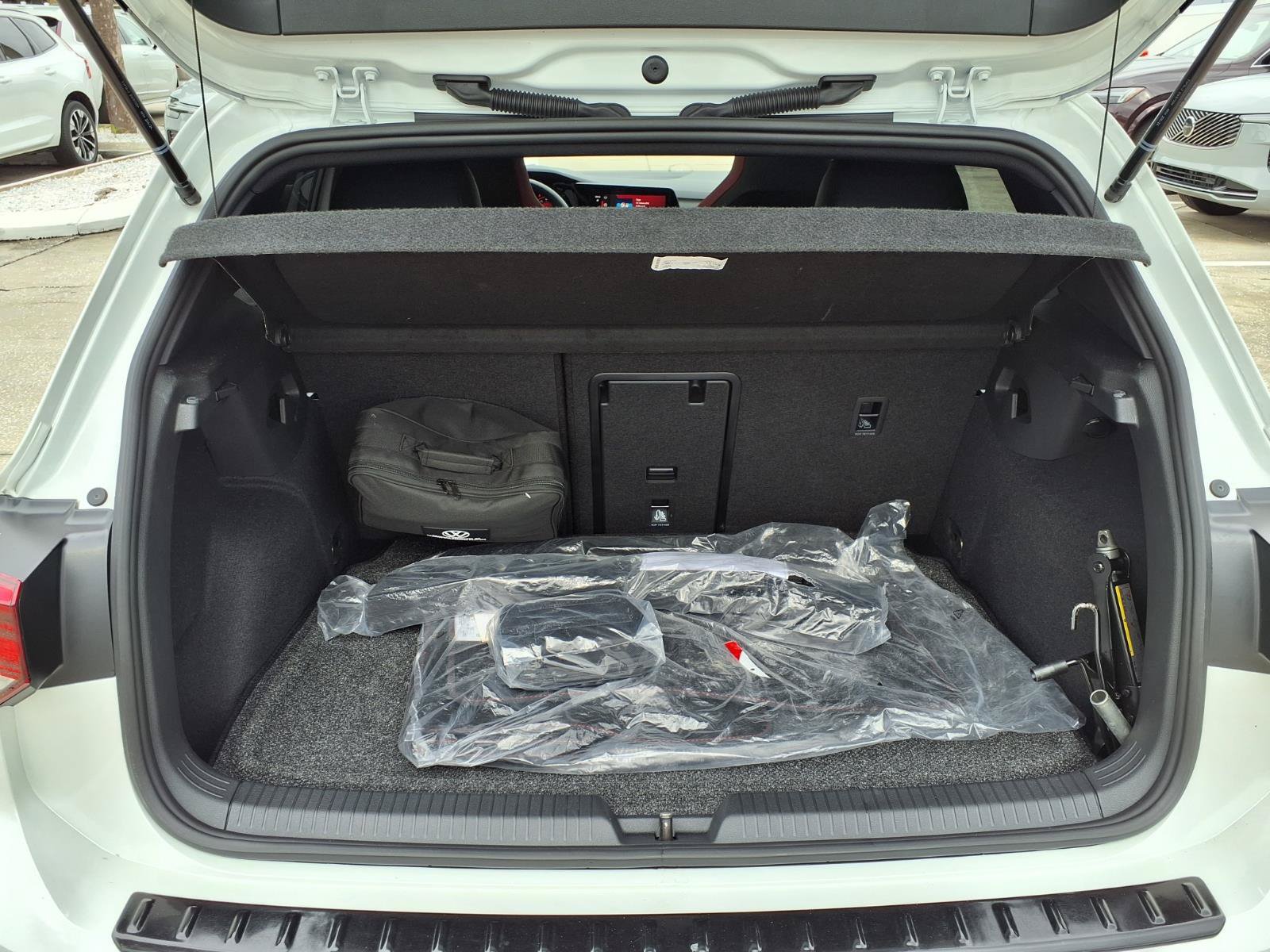 Used 2024 Volkswagen GTI SE w/ SE Leather Seats Package FWD image 17