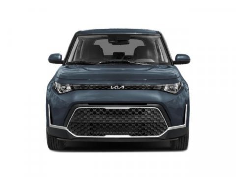Used 2025 Kia Soul LX image 4