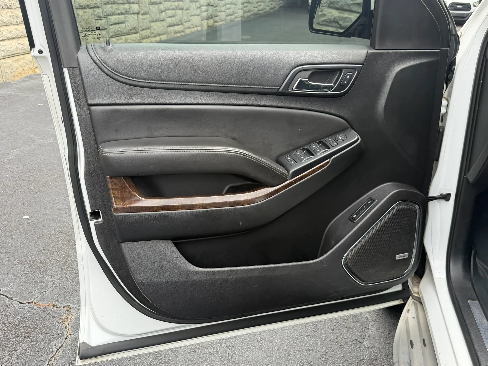 Used 2015 Chevrolet Tahoe LT AWD/4WD image 26