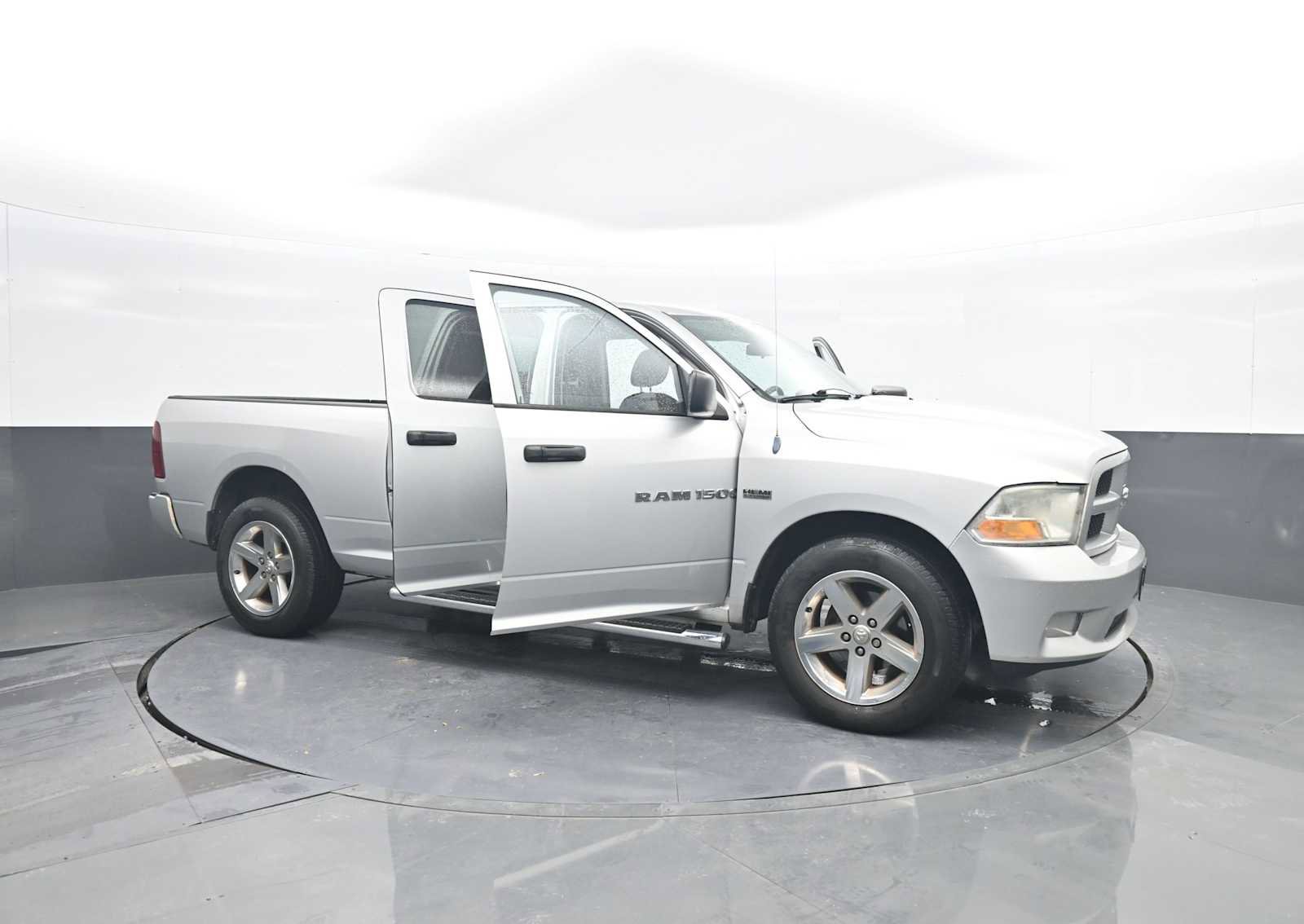 Used 2012 RAM 1500 Express image 40