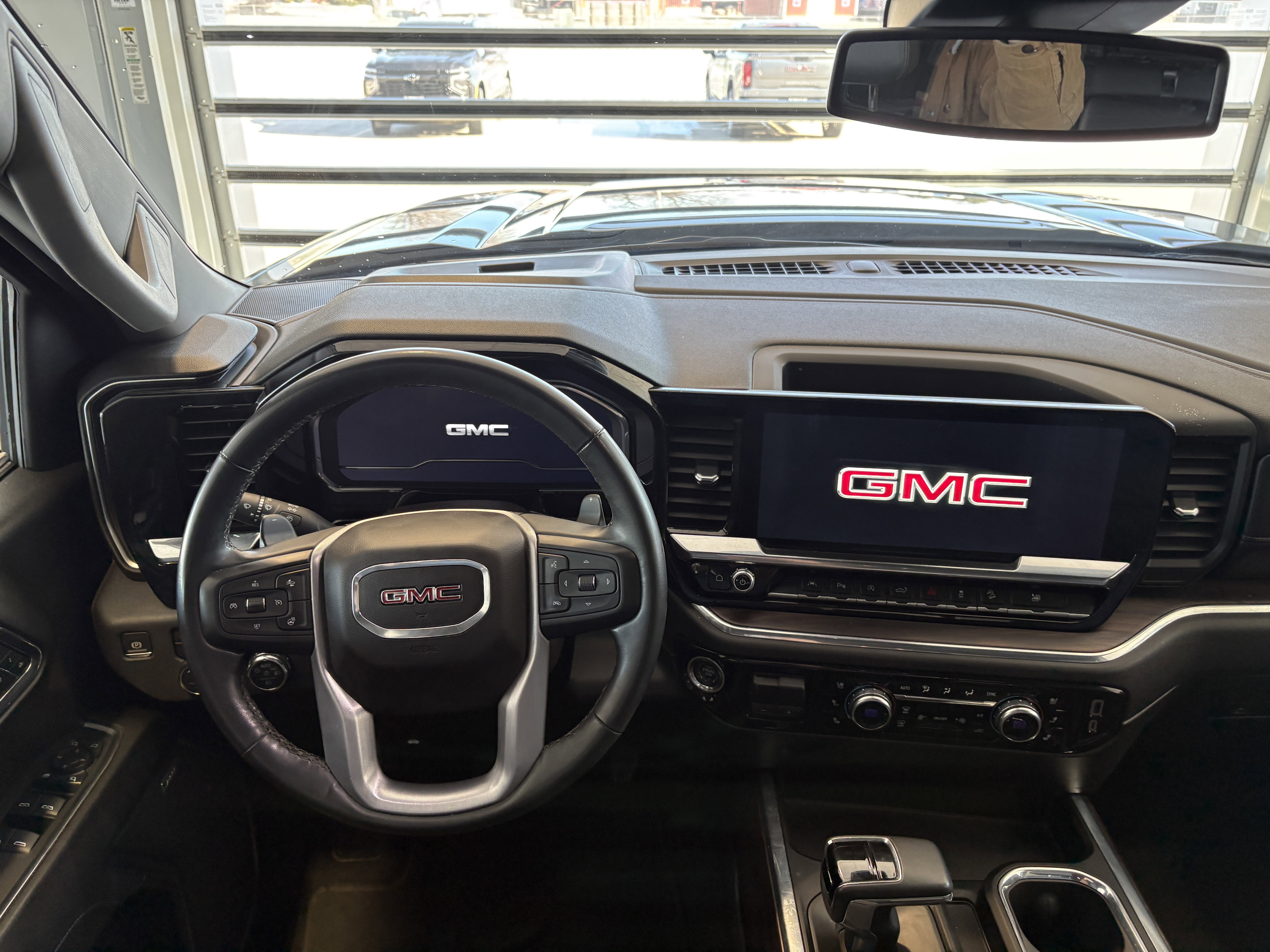 Used 2024 GMC Sierra 1500 SLT w/ SLT Premium Plus Package image 11