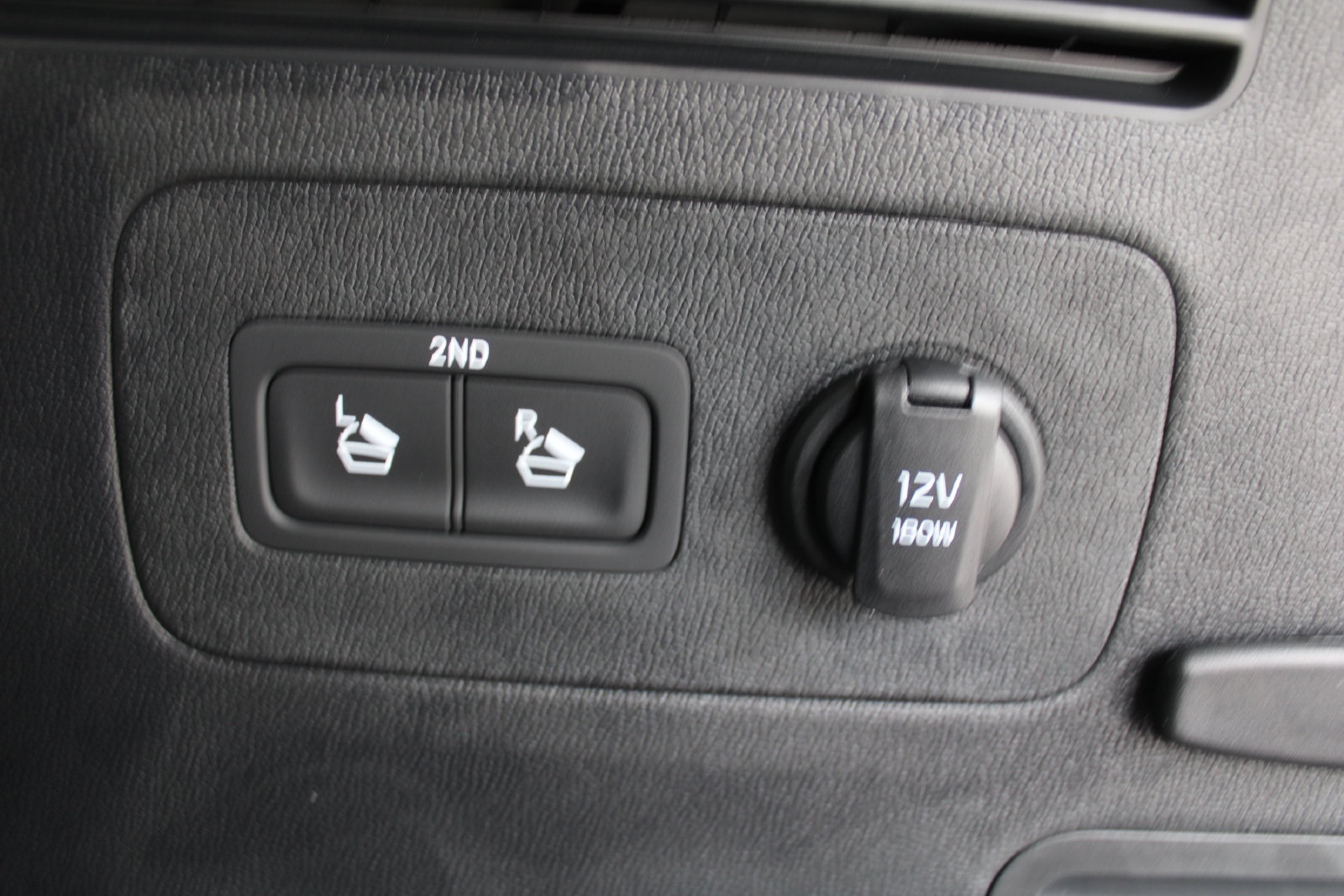 New 2026 Kia Sorento EX w/ EX Premium Package FWD image 11
