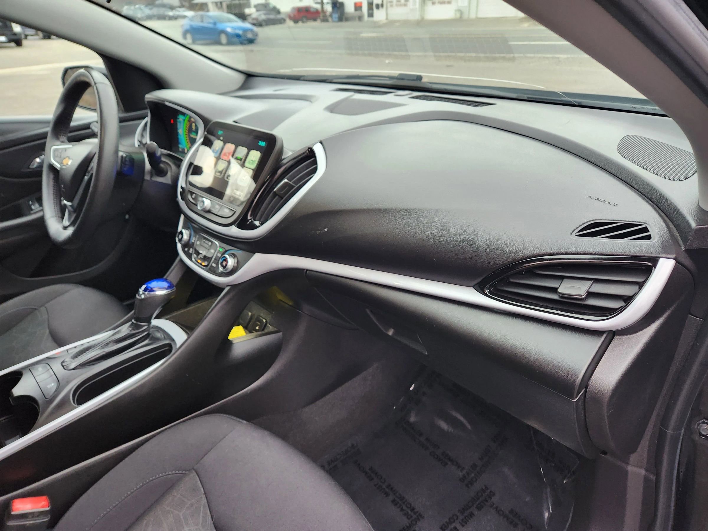Used 2017 Chevrolet Volt LT w/ Comfort Package image 16