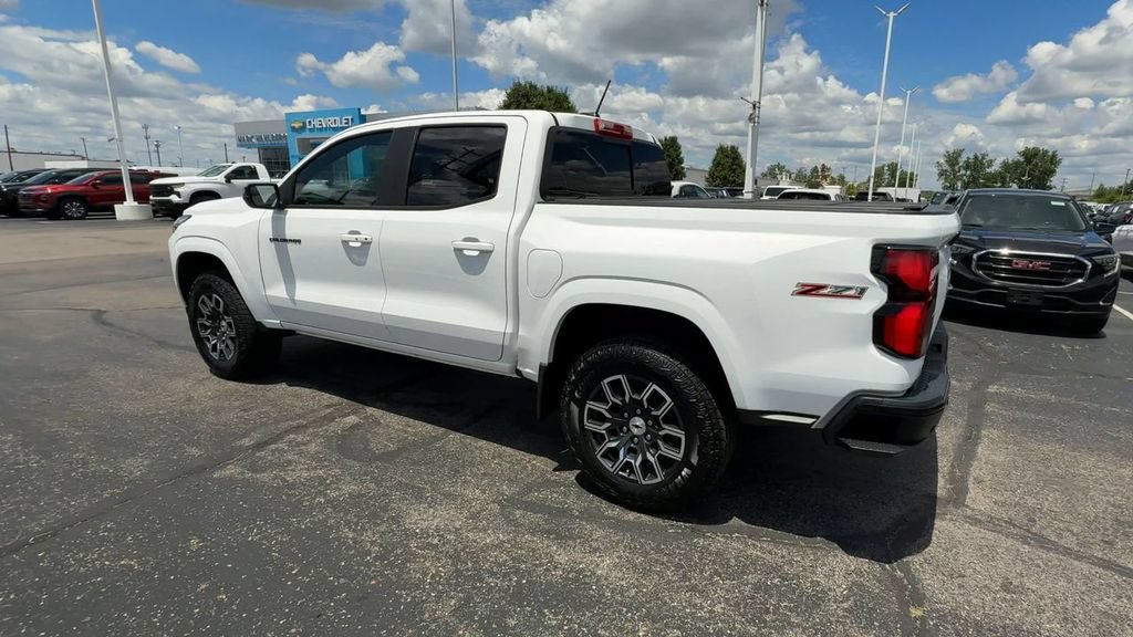 Used 2025 Chevrolet Colorado Z71 AWD/4WD image 6