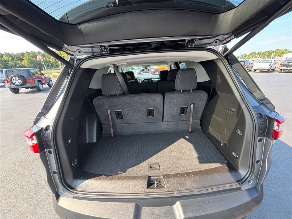 Used 2019 Chevrolet Traverse LT image 24