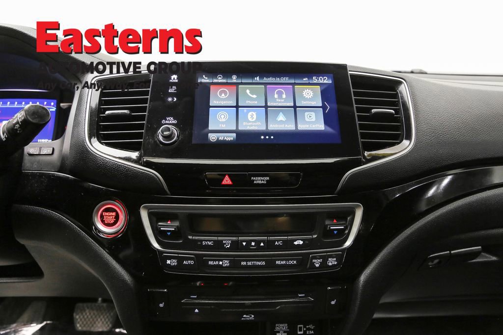 Used 2021 Honda Pilot Touring image 12