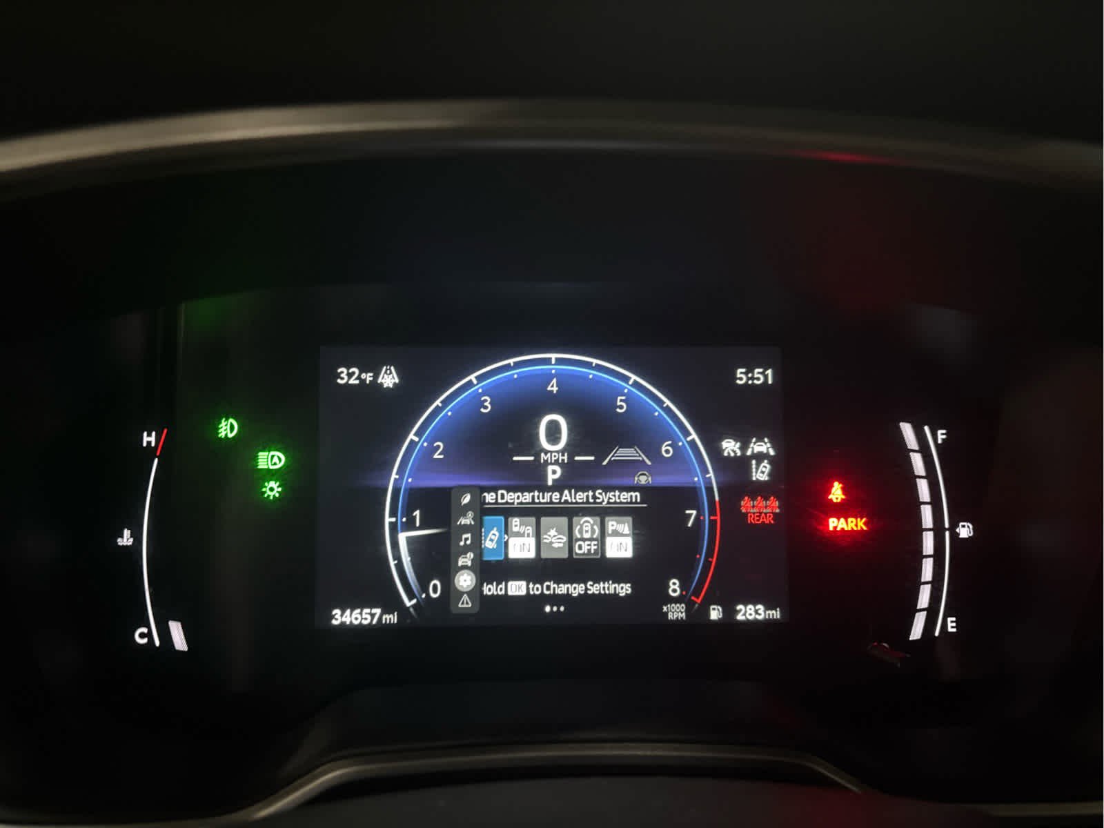 Used 2025 Toyota Corolla Cross XLE image 10