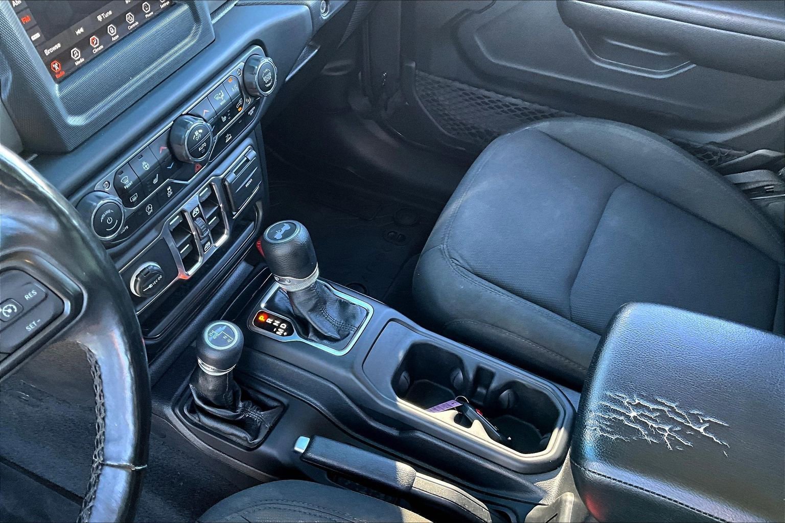 Used 2021 Jeep Wrangler Unlimited Willys image 14