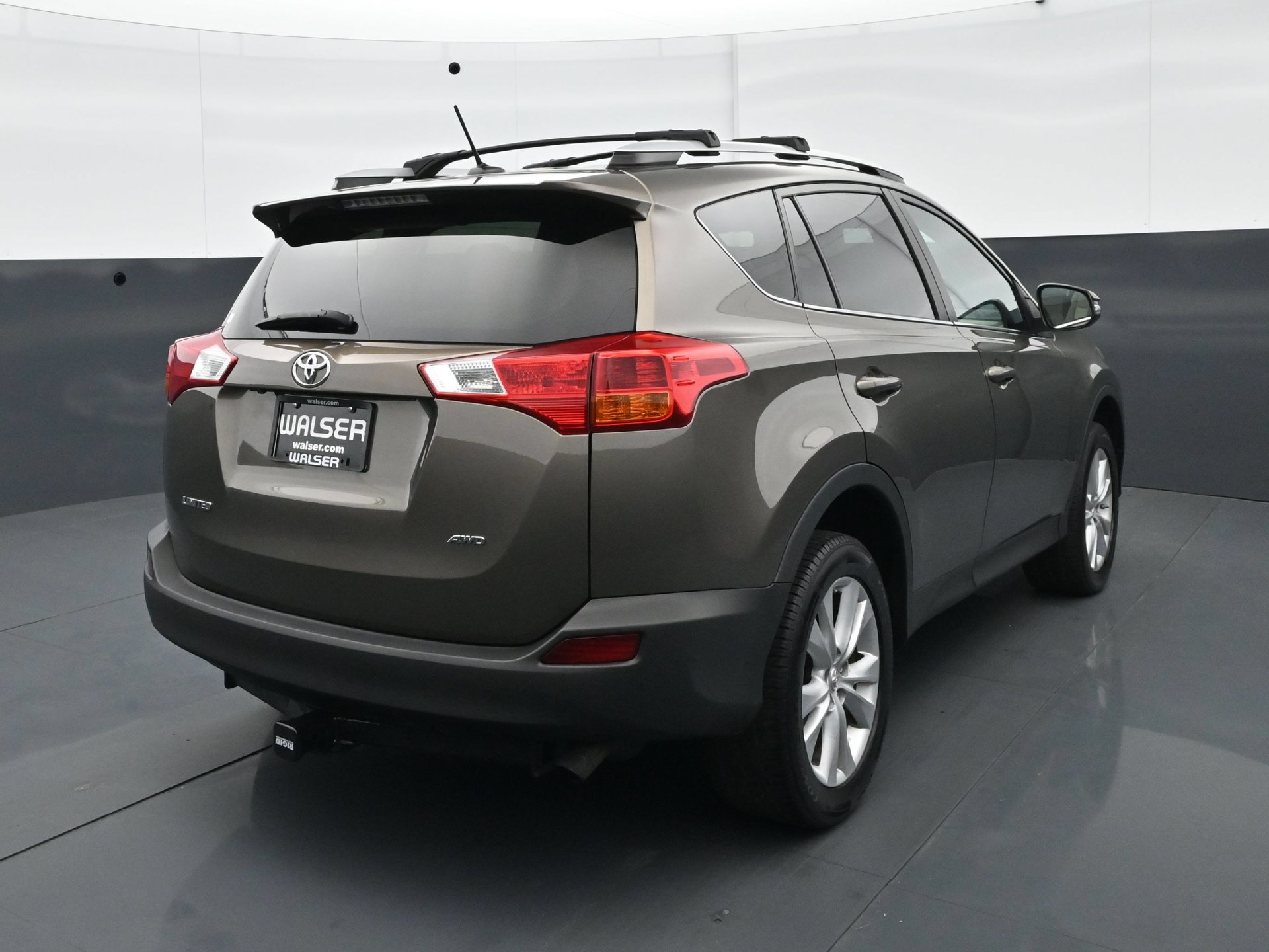 Used 2014 Toyota RAV4 Limited AWD/4WD image 5