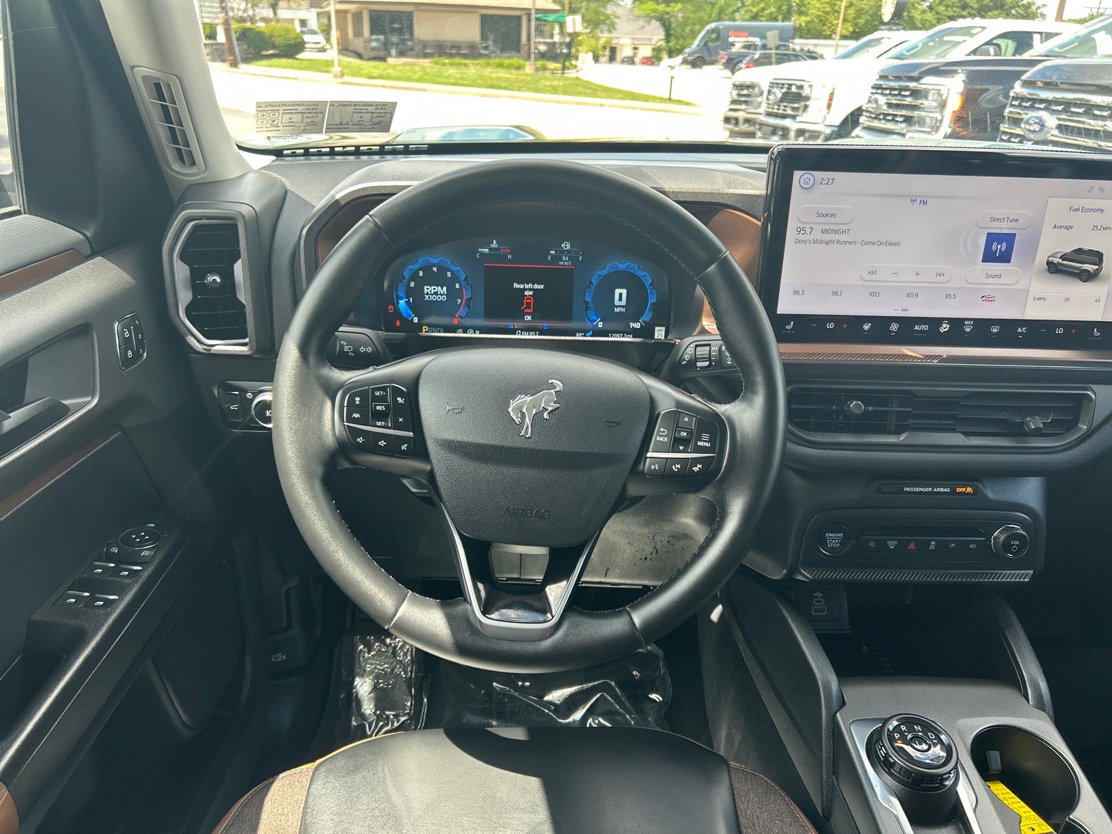 Certified 2025 Ford Bronco Sport Outer Banks w/ Outer Banks Tech Package+ AWD/4WD image 5