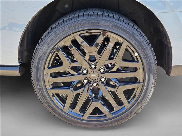 New 2026 Ford Expedition Platinum w/ Stealth Performance Package AWD/4WD image 10