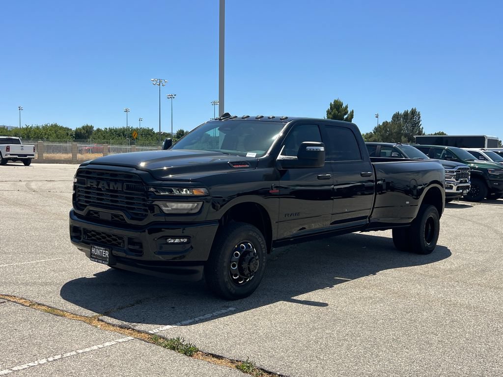 New 2026 RAM 3500 Big Horn AWD/4WD image 2