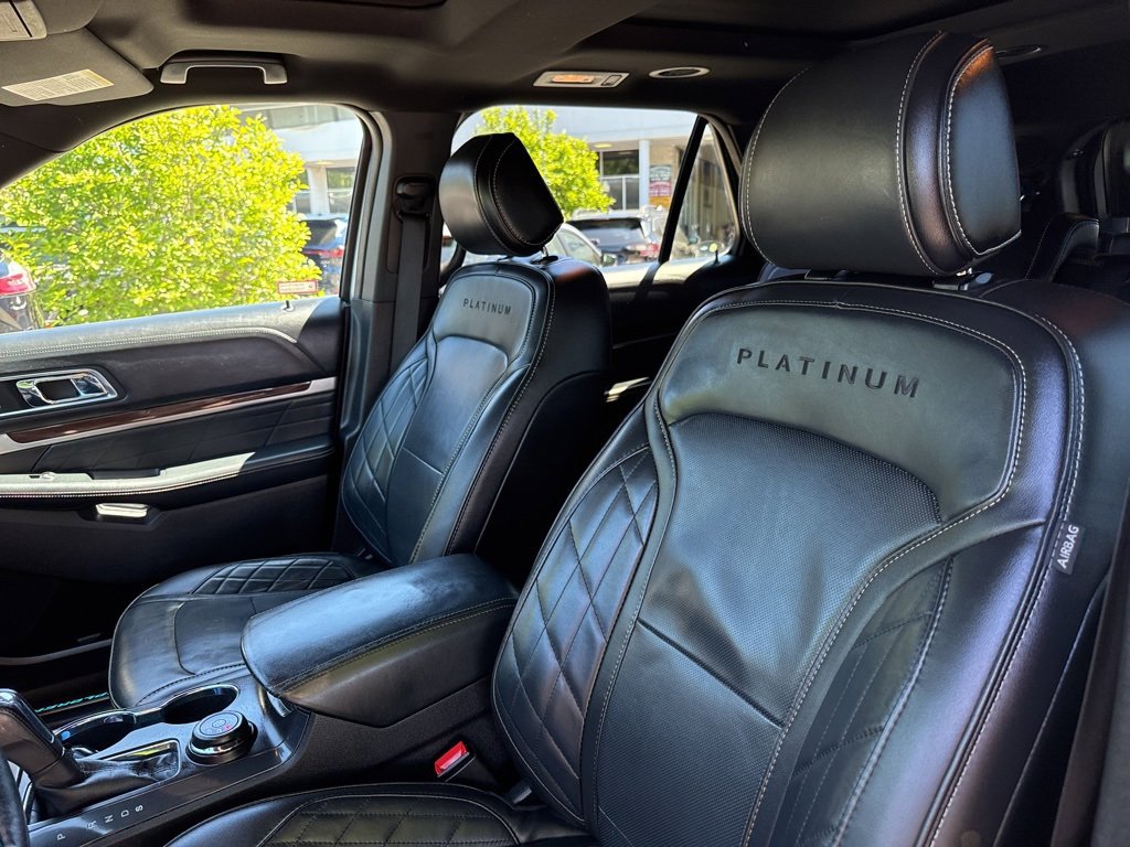 Used 2017 Ford Explorer Platinum image 21