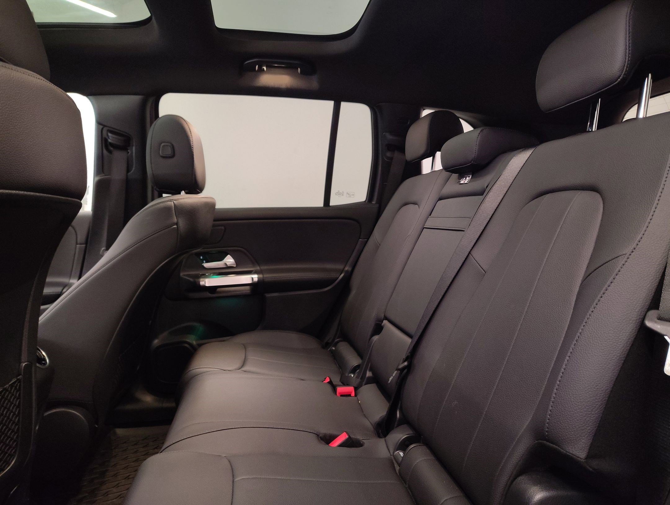 Certified 2026 Mercedes-Benz GLB 250 image 24