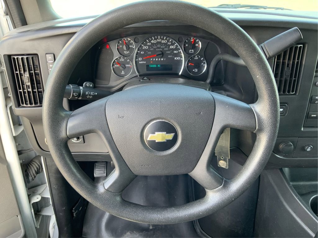 Used 2018 Chevrolet Express 2500 image 17